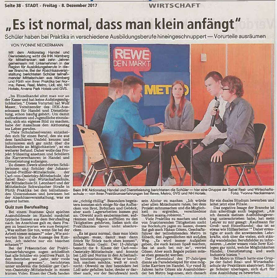 Zeitungsausschnitt berichtet über die Teilnahme der Schüler der SABEL Wirtschaftsschule Nürnberg am Aktionstag Handel der IHK