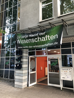 SABEL Wirtschaftsschule Nürnberg empfängt BesucherInnen während der Langen Nacht der Wissenschaften 2022